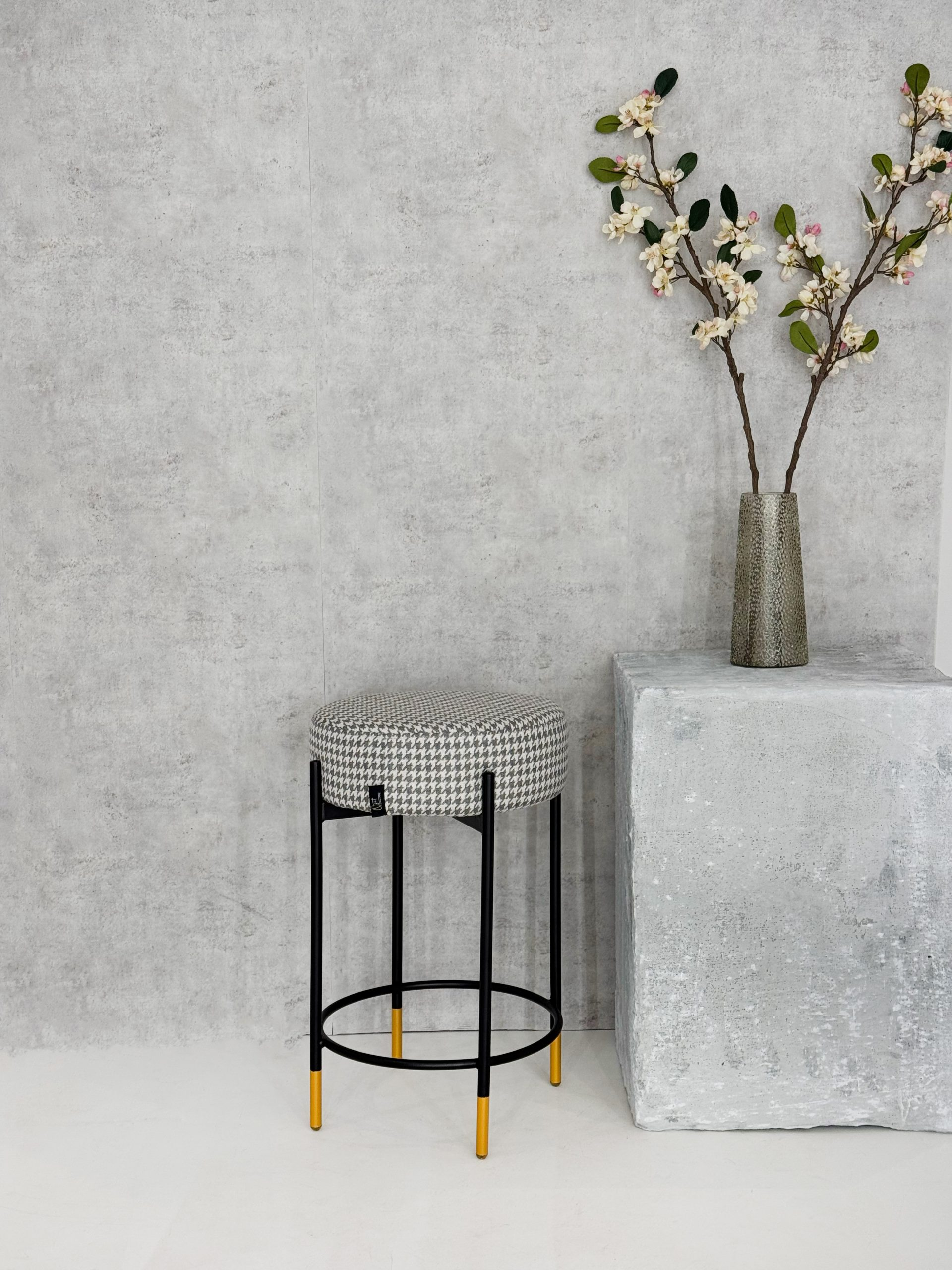 barska stolica KIANA